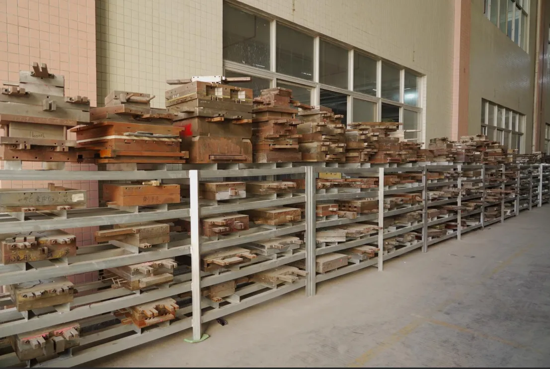 E-commerce platforms boost pet toy sales amid fierce online market competition