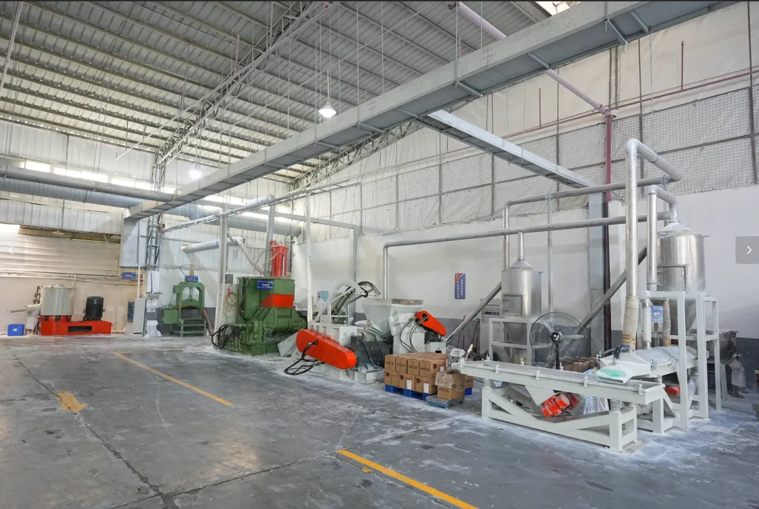 New materials drive innovation in pet rubber toys, with environmental friendliness and safety becoming key keywords.