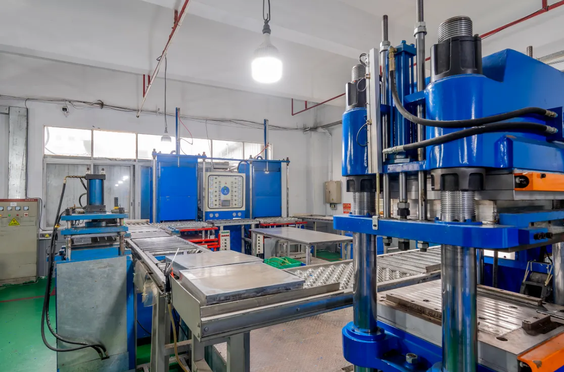Homogenization of rubber pet toys highlights small and medium-sized enterprises seeking differentiation breakthroughs