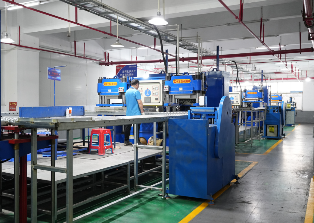 Pet Toys and IP Collaborations Emerge as Trend, Crafting Distinctive Brand Identity