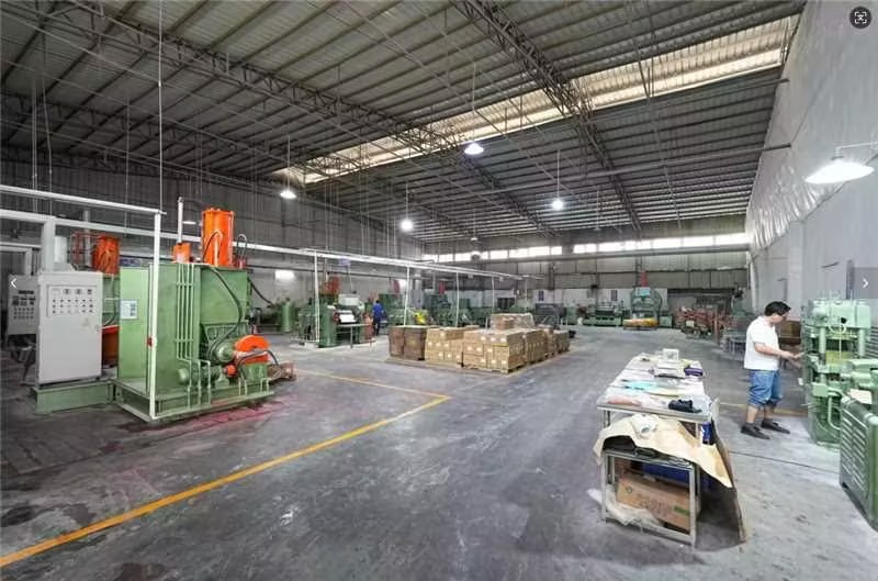 New materials drive innovation in pet rubber toys, with environmental friendliness and safety becoming key keywords.