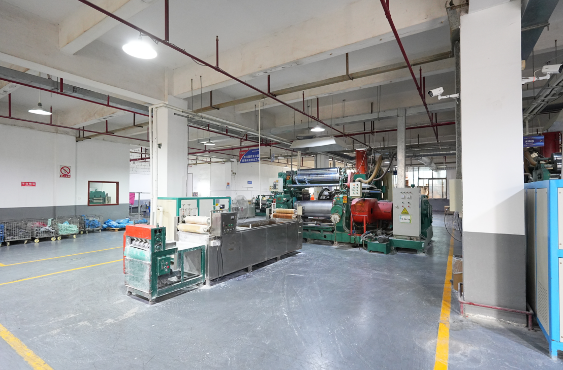 Consumer upgrading drives the hot sales of high-end pet rubber toys.